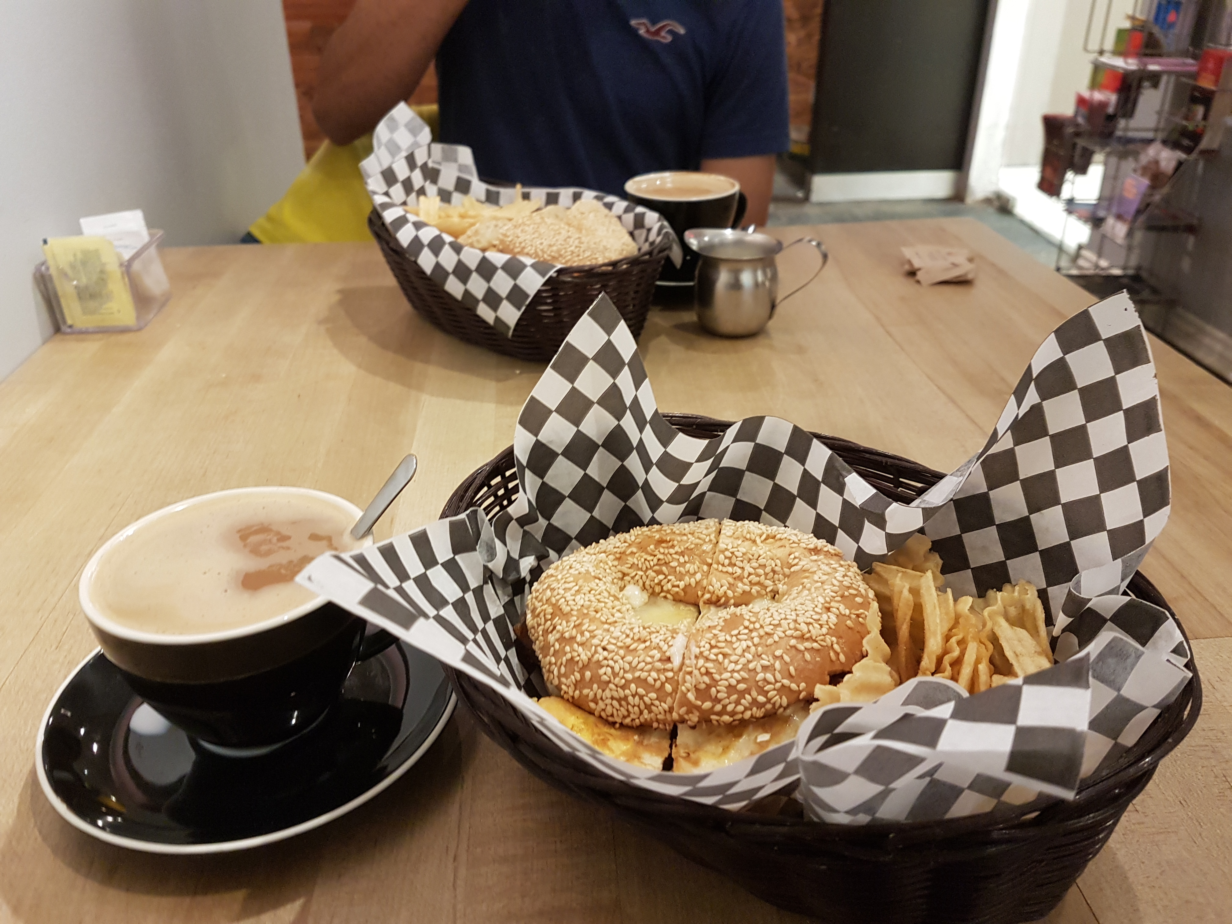 Hinnawi Bros. Bagels & Coffee